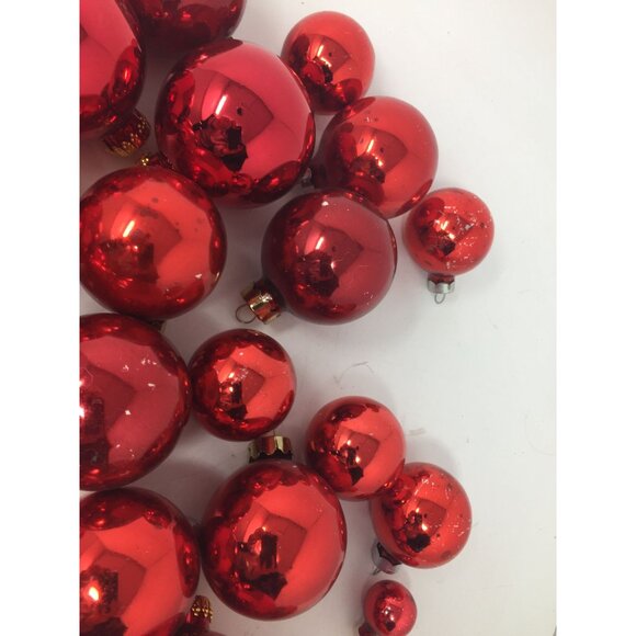 33 Red Shiny Christmas Tree Ornaments - Picture 5 of 13